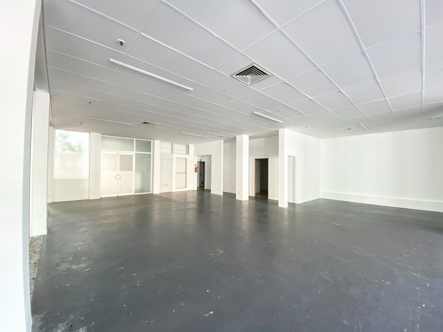 To Let commercial Property for Rent in Lionviham Western Cape